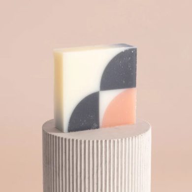 (c) Savonnerie Cement France
